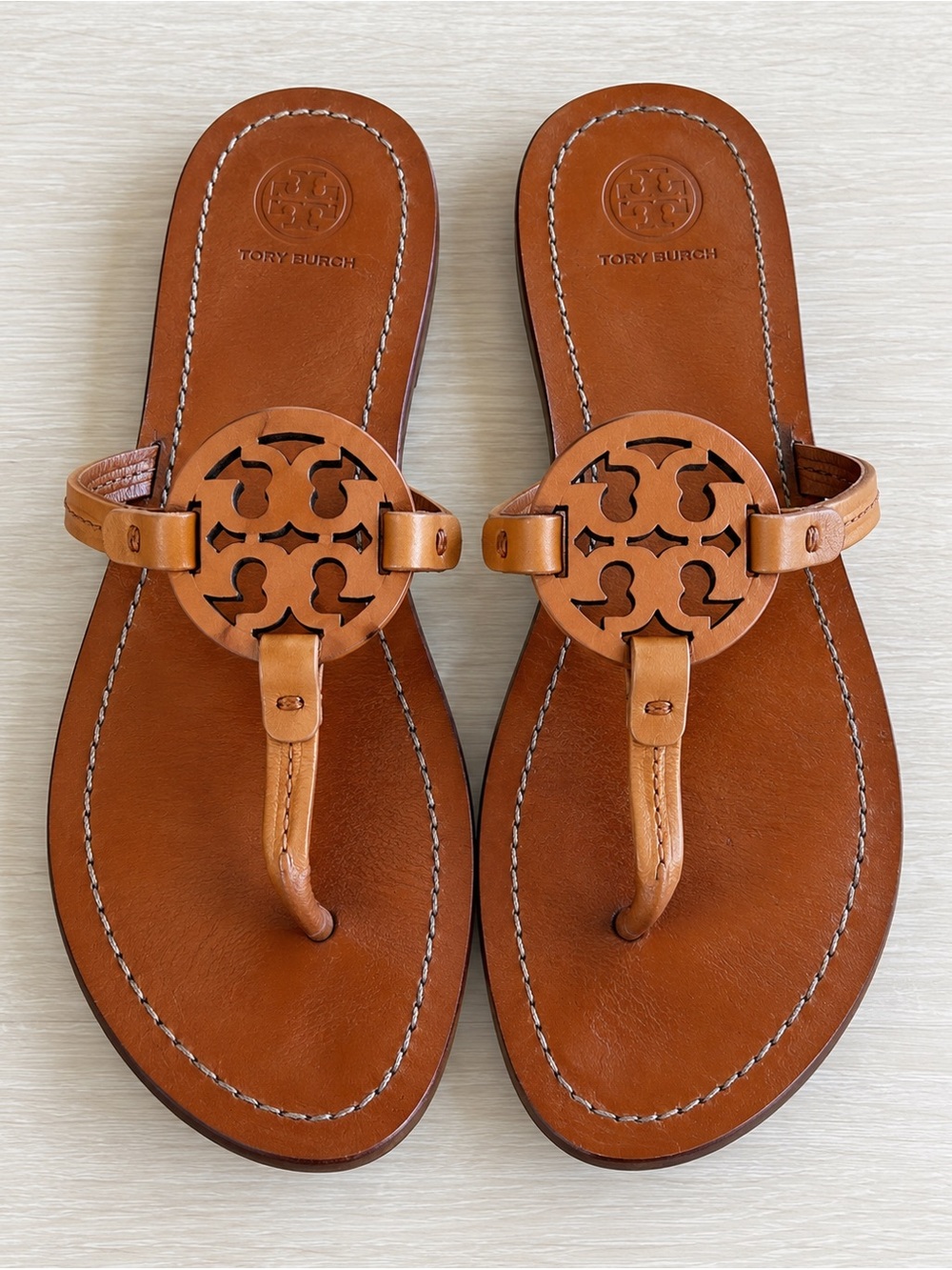 Tory Burch Miller Leather Logo Thong Sandals Brown Tan Women’s 7.5